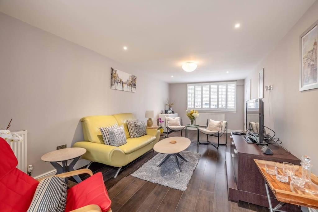 Central Windsor, 5 Mins To Legoland, Driveway Ngoại thất bức ảnh