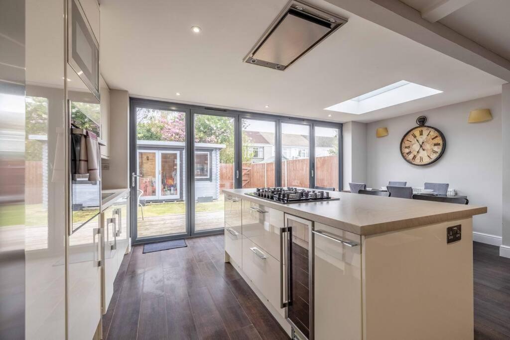 Central Windsor, 5 Mins To Legoland, Driveway Ngoại thất bức ảnh