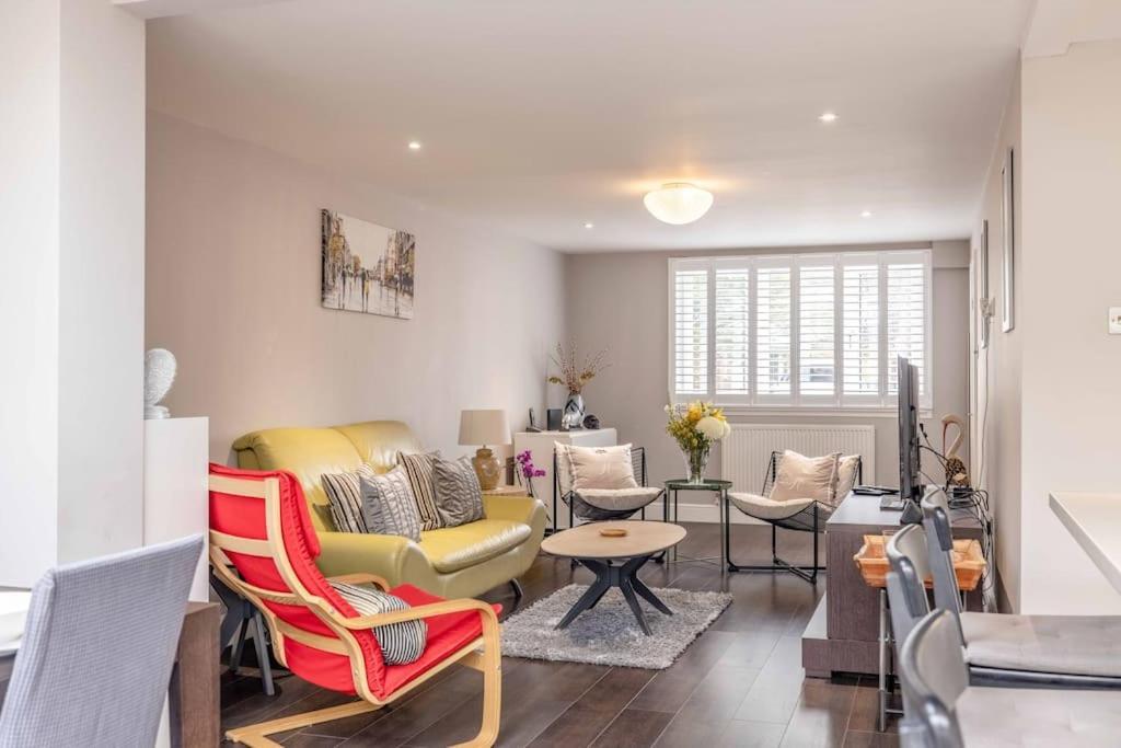 Central Windsor, 5 Mins To Legoland, Driveway Ngoại thất bức ảnh
