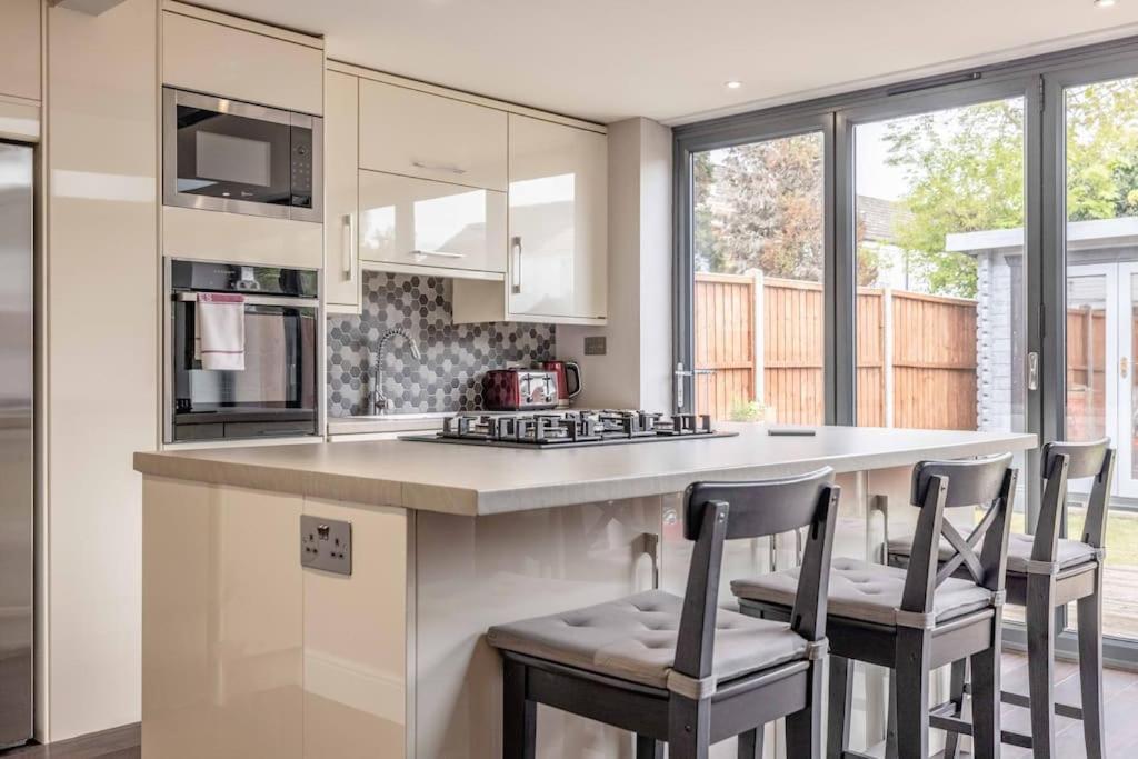 Central Windsor, 5 Mins To Legoland, Driveway Ngoại thất bức ảnh